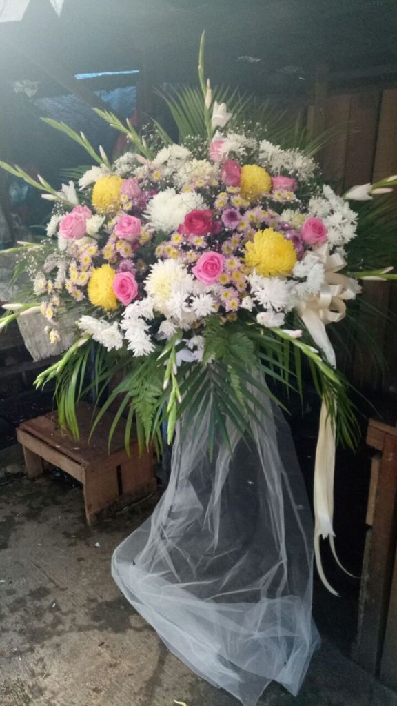 Keindahan Karangan Bunga Subang untuk Acara Bahagia dan Berduka